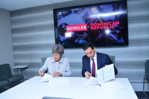 Roberto Ángel en Boston: “Acuerdos de colaboración con Berklee College of Music fortalecen la formación musical en República Dominicana”