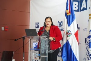 Persilia Zylstra Pérez destaca el valor simbólico y cultural de la literatura infantil en la Feria del Libro