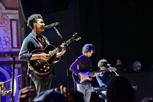 Música en vivo, teatro callejero y actividades infantiles, este fin de semana en la Feria del Libro