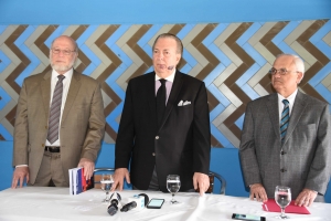 El ministro de Cultura, Eduardo Selman, lamenta la muerte de Ramón (Monchy) Rodríguez