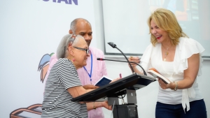 Presentada nueva obra poética de Rhina P. Espaillat en la Feria del Libro