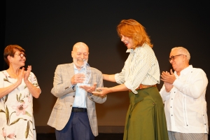 Cultura entrega Premio Nacional de las Artes Escénicas 2024 a Eduardo Villanueva