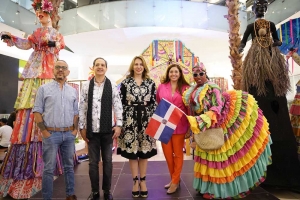 Ministerio de Cultura presentó exposición ‘Personajes del Carnaval Dominicano’ en Ágora Mall