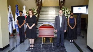 Ministerio de Cultura da el último adiós a la bailarina Patricia Ascuasiati en Bellas Artes