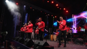 Chiquito Team Band encendió la tarima en ‘Noches de Navidad’