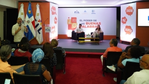 Roberto Ángel Salcedo y Miralba Ruiz destacan el poder transformador del lenguaje en la Feria Internacional del Libro