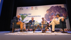 Feria del Libro 2025 realiza coloquio sobre la escritura en la distancia con escritores internacionales