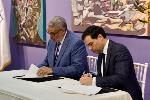 Ministerio de Cultura y APEC firman convenio para fortalecer la formación cultural y artística