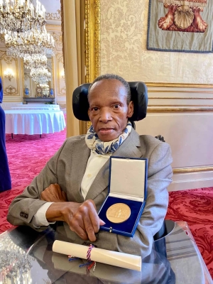 Ministra de Cultura lamenta el fallecimiento del artista plástico Vicente Pimentel