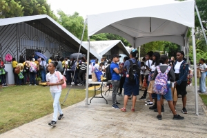 Más de diez mil libros gratis para los lectores en la Feria del Libro 2024