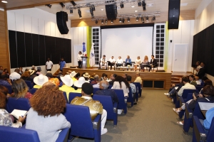 Diálogos Culturales se celebra en Baní con la participación entusiasta de representantes del sector