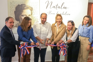 Pabellones Carmen Natalia y Pedro Peix despiertan entusiasmo en visitantes de la FILSD