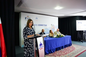 Amigos de Virgilio Díaz Grullón hablan de su obra y su vida en la Feria del Libro 2024