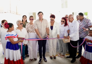 Roberto Ángel Salcedo inaugura Academia de la Música Típica en Puerto Plata