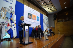 Celebran “Fiesta del libro de la diáspora” con la puesta en circulación de tres libros